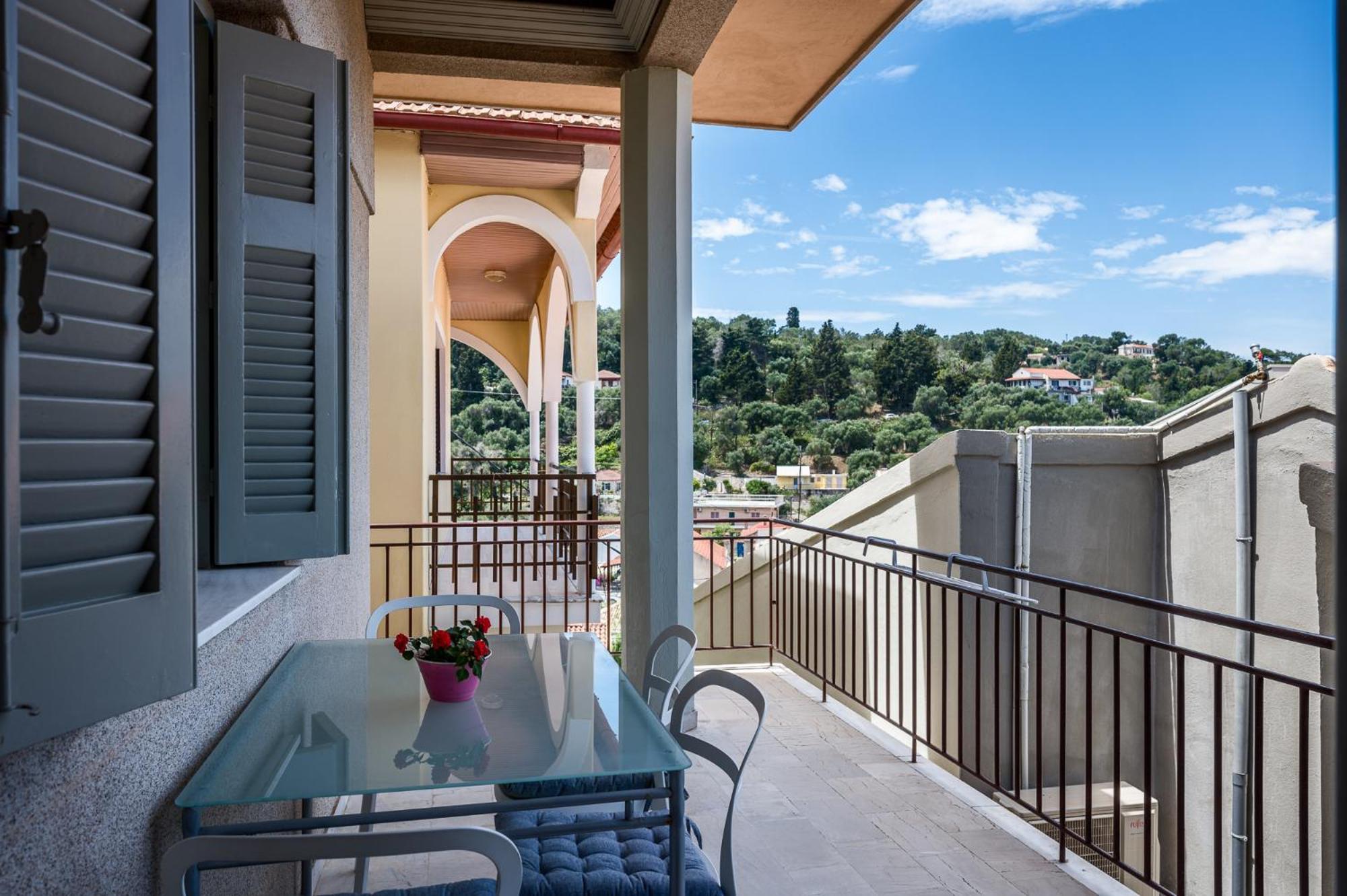 Agaloula Centrally Located Apartments, Lakka מראה חיצוני תמונה