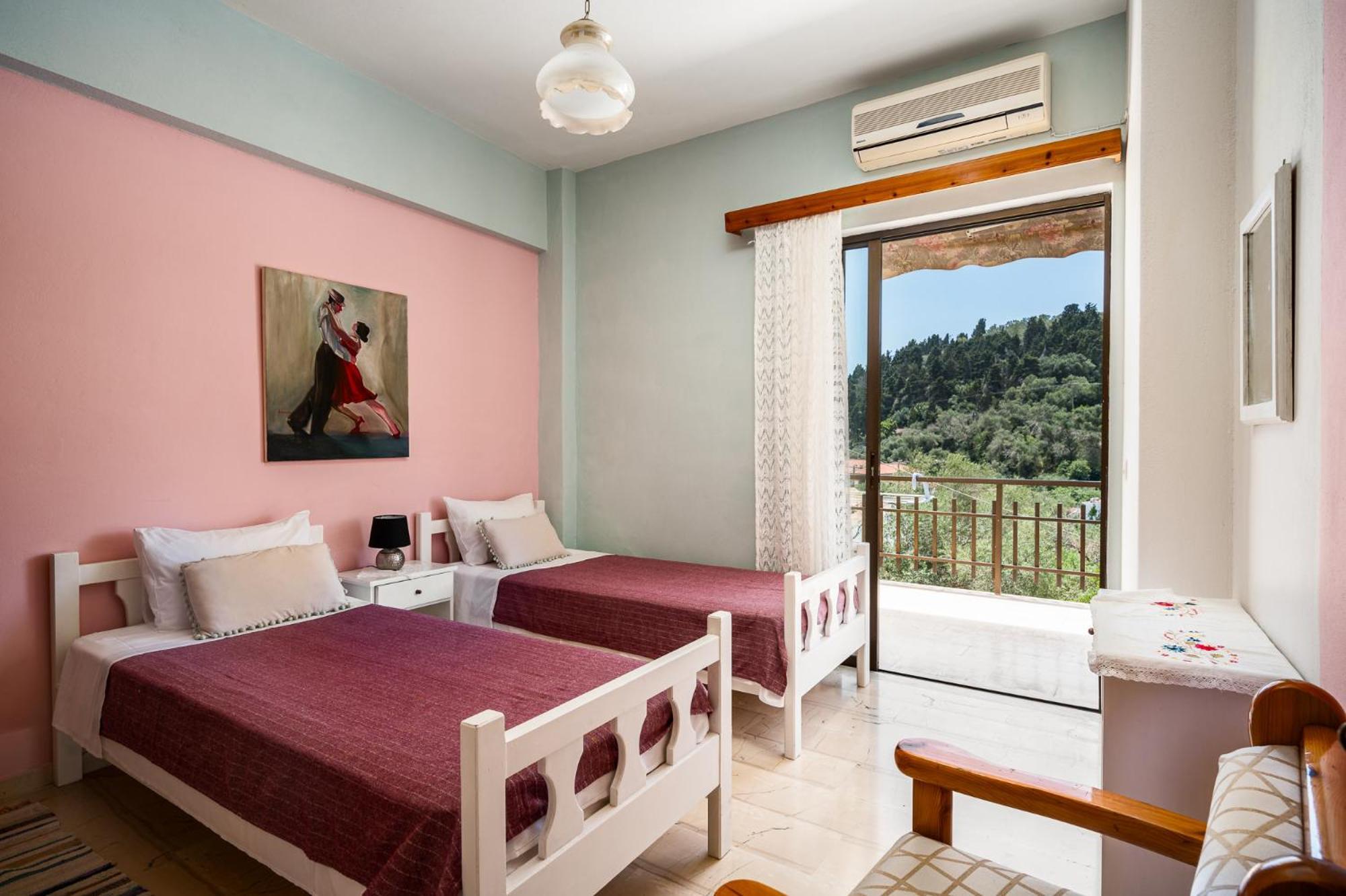 Agaloula Centrally Located Apartments, Lakka מראה חיצוני תמונה