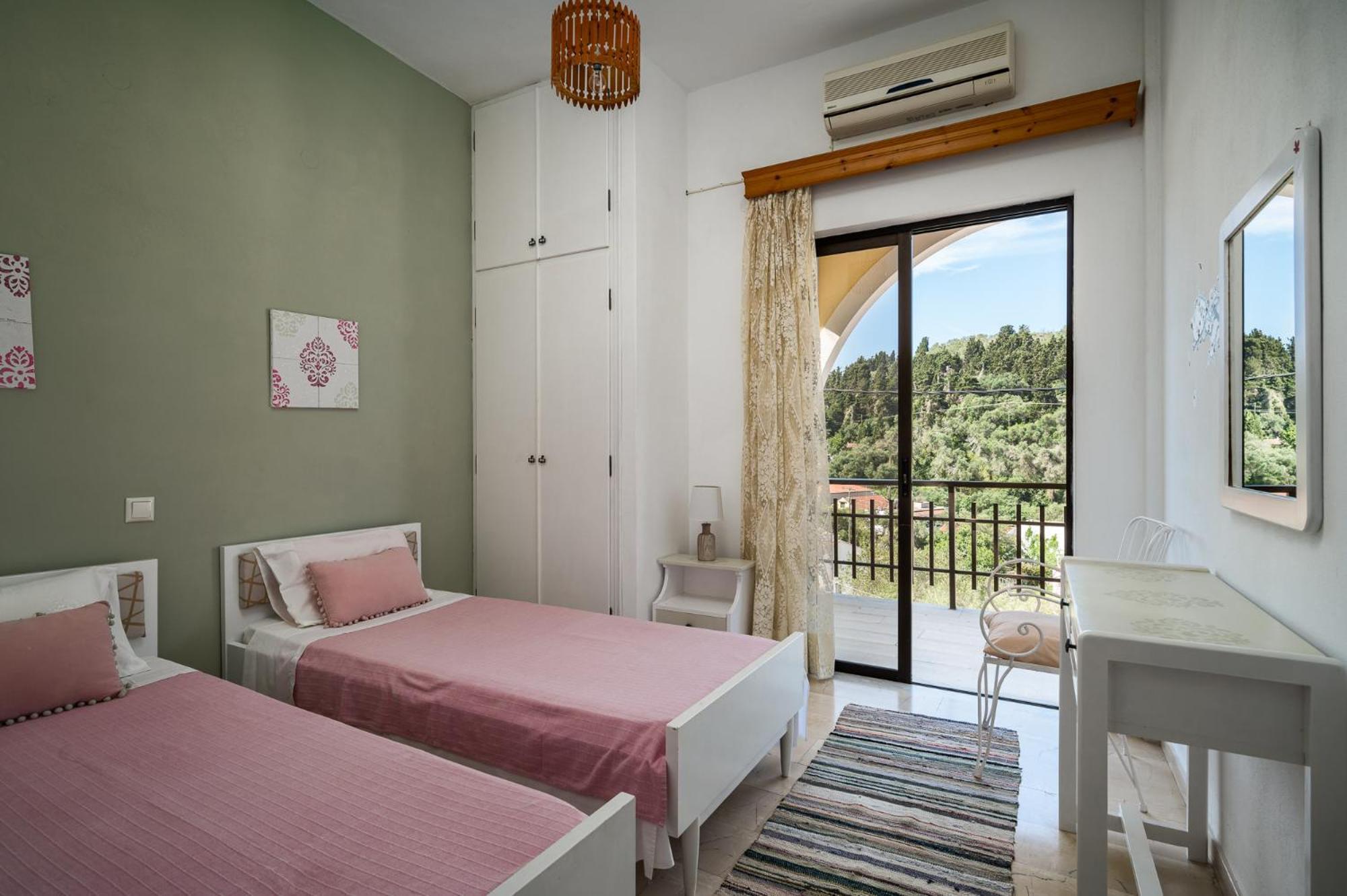 Agaloula Centrally Located Apartments, Lakka מראה חיצוני תמונה